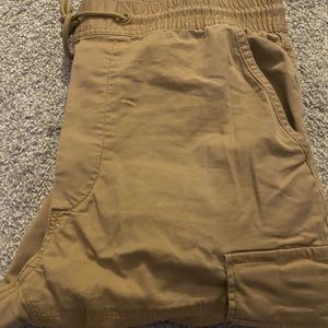 H&M khakis pants in medium